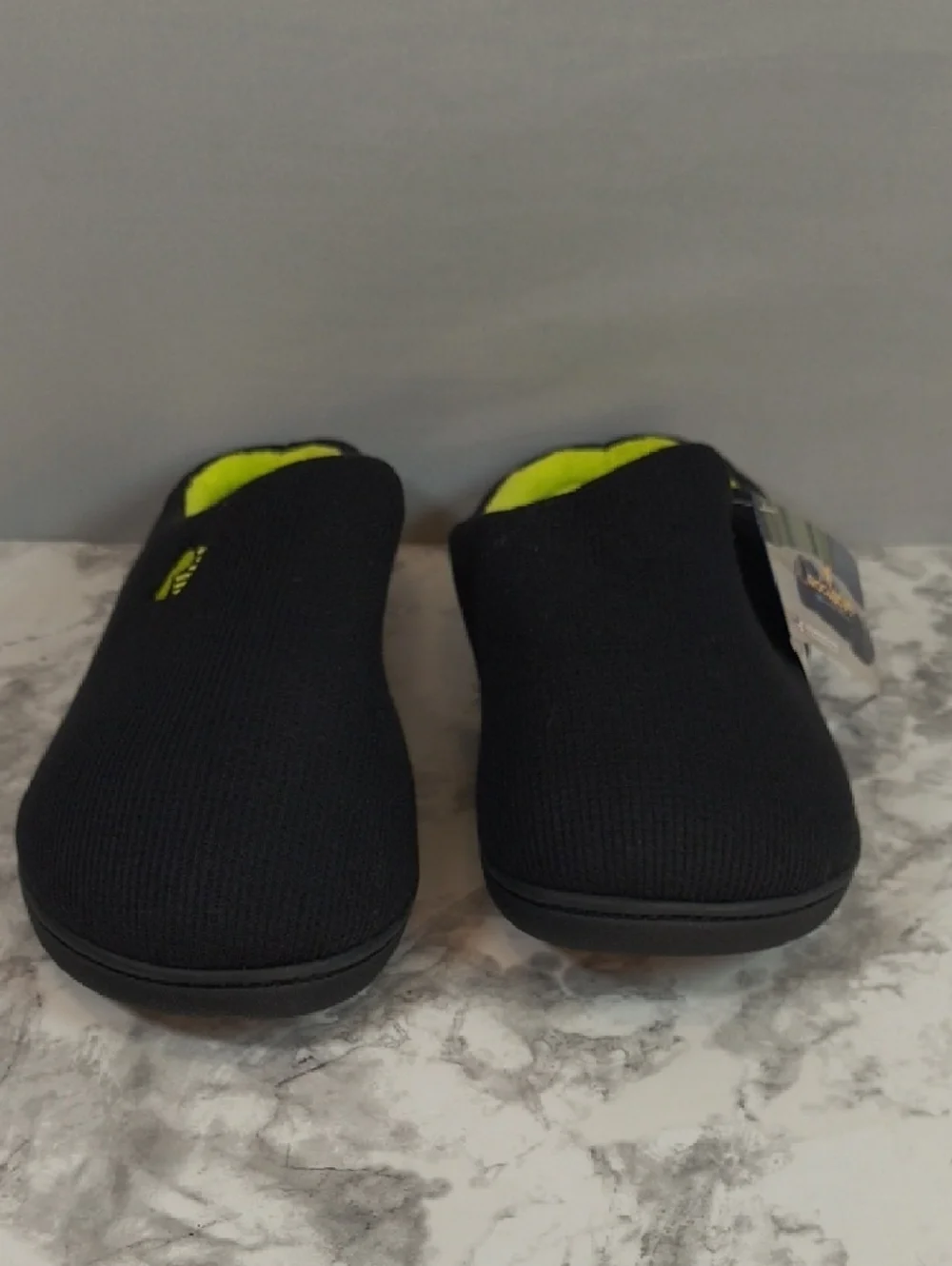 RockDove Men Size 11/12 Two-Tone Memory Foam Slipper Black Lime Slip On NWT